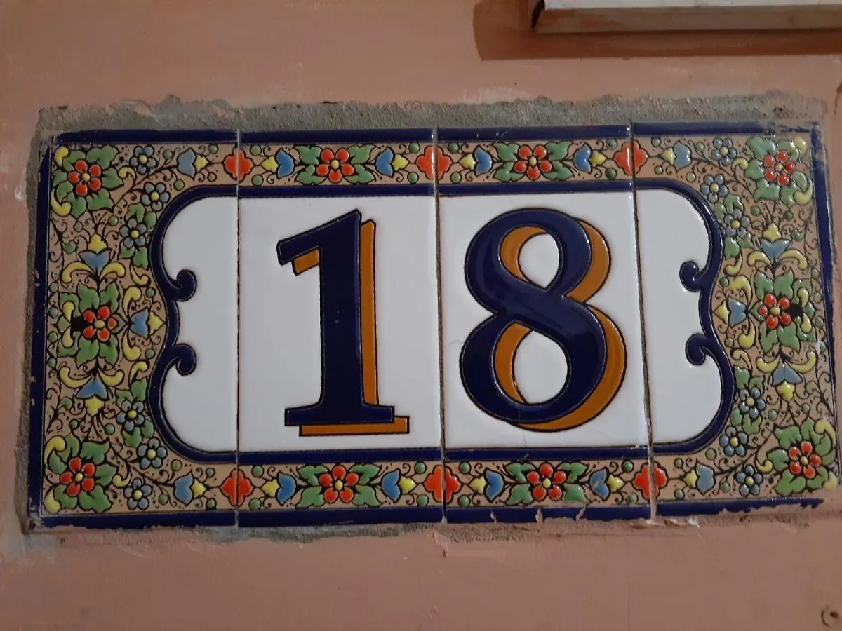 Midnight Cats' Apartment In Rynok Square Світло Є Завжди! Lviv Ukraine