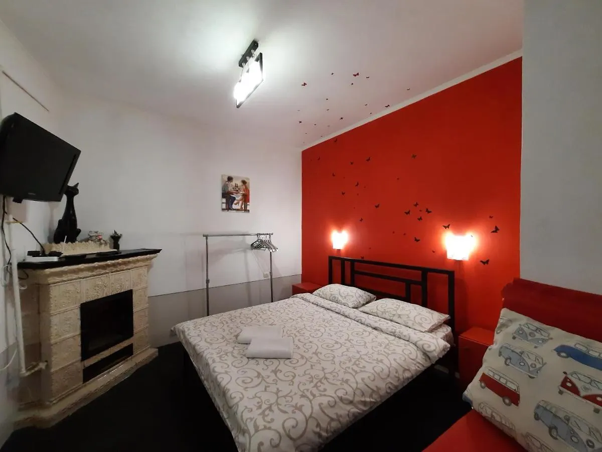 Midnight Cats\' Apartment In Rynok Square Світло Є Завжди! location